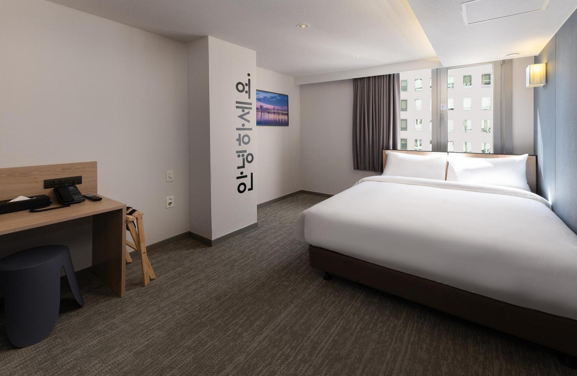 Travelodge Myeongdong Namsan Сеул Екстериор снимка