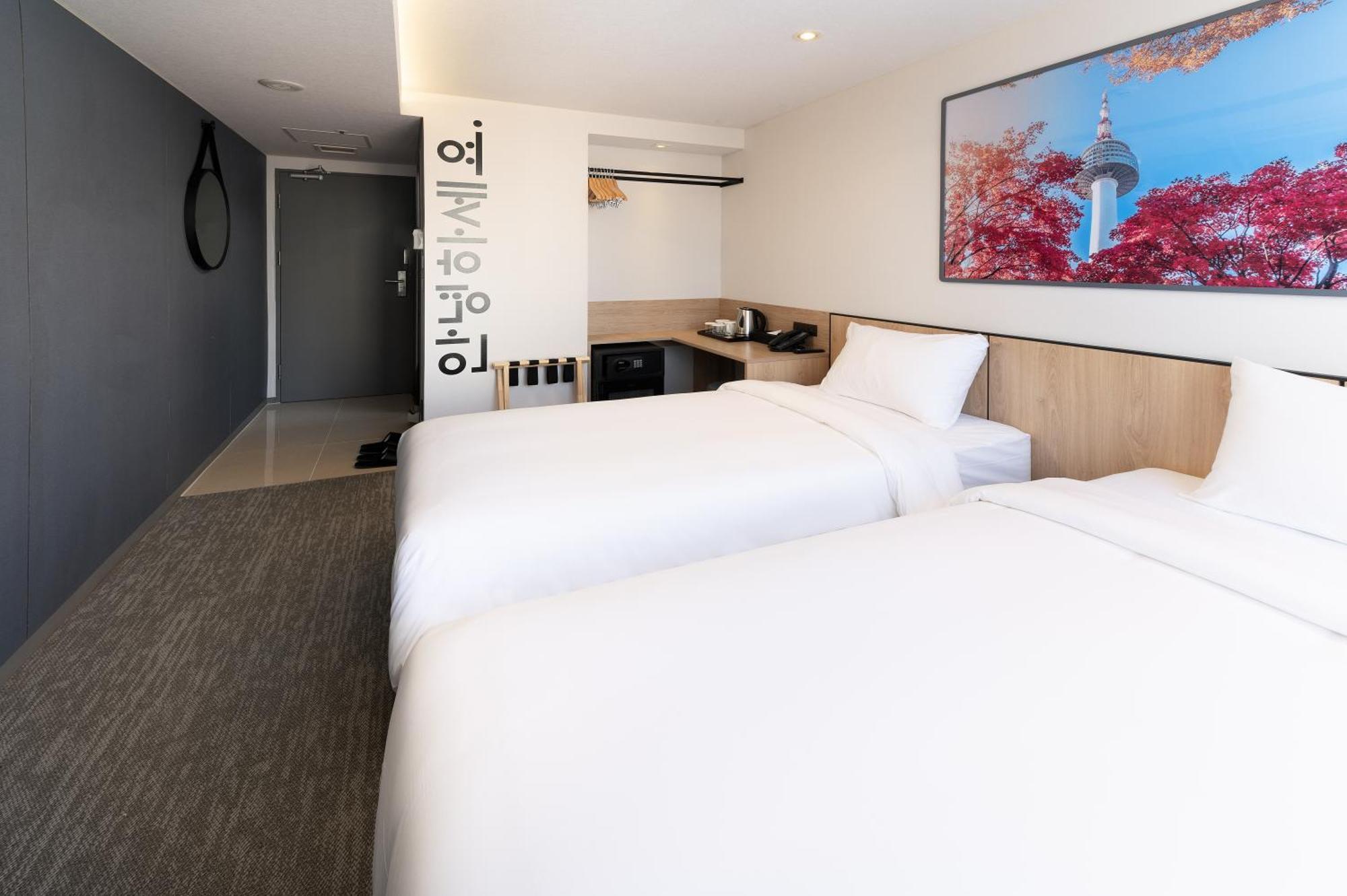 Travelodge Myeongdong Namsan Сеул Екстериор снимка